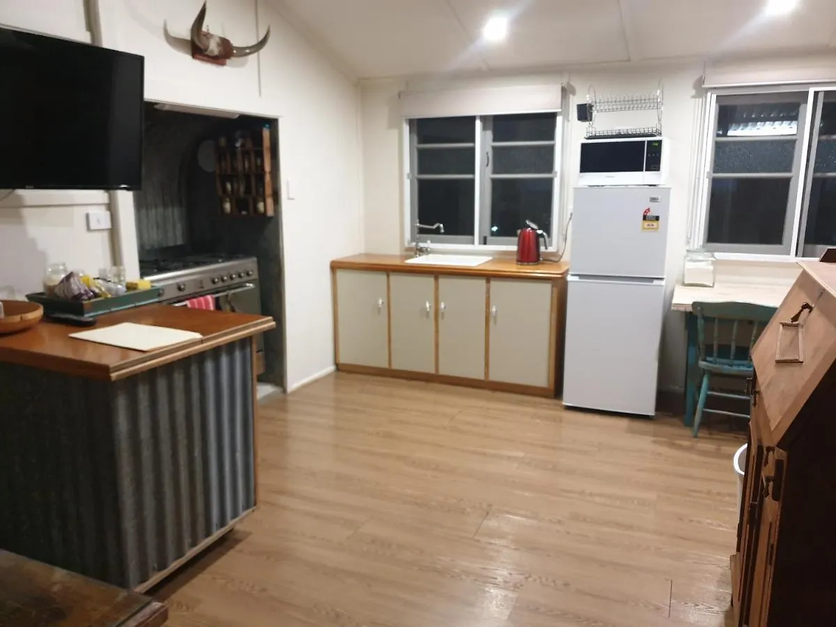 Spencer Lane Cottage & Granny Flat Stanthorpe